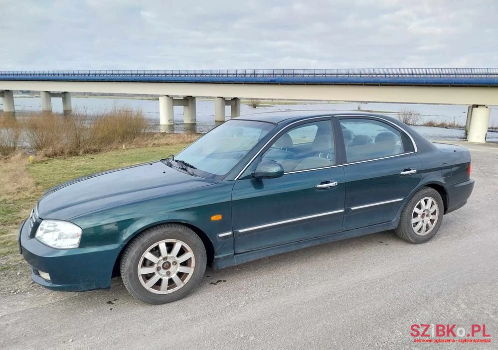 2001' Kia Magentis photo #2