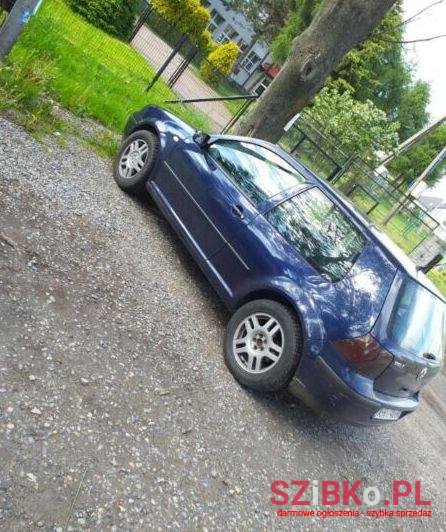 1999' Volkswagen Golf photo #1