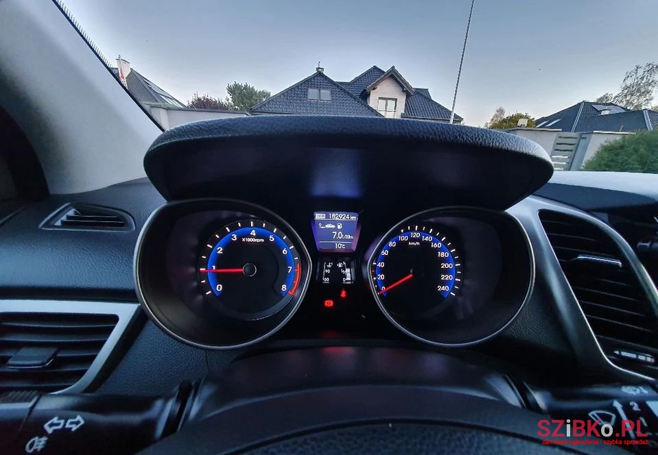 2012' Hyundai i30 photo #5