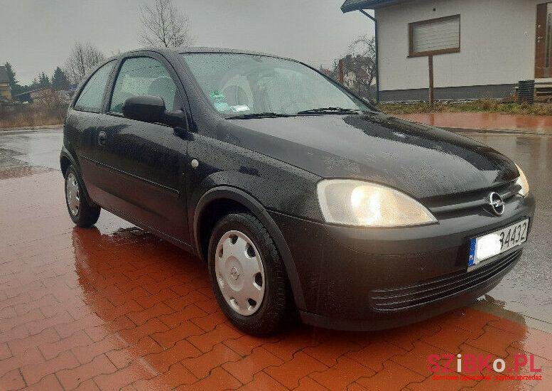 2001' Opel Corsa photo #1