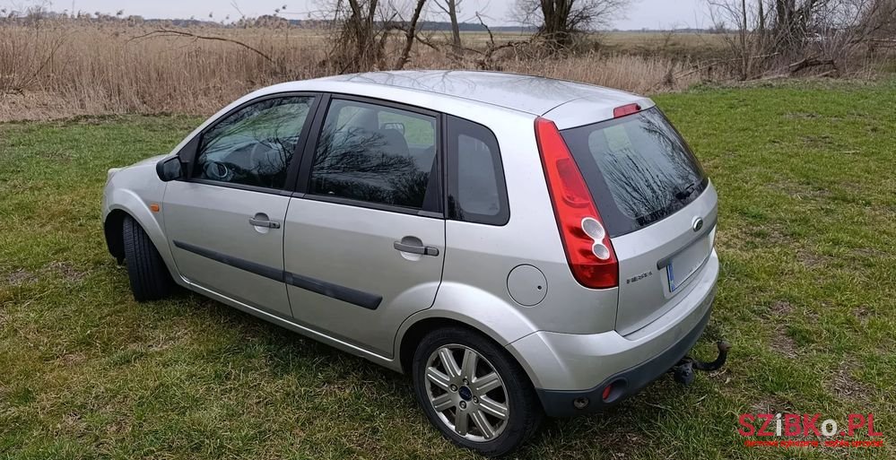 2008' Ford Fiesta 1.25 Ambiente photo #5