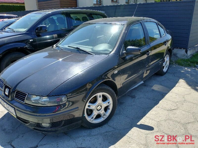 2001' SEAT Toledo photo #1