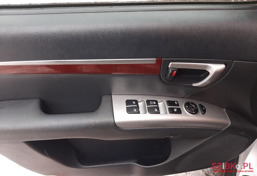 2008' Hyundai Santa Fe photo #5