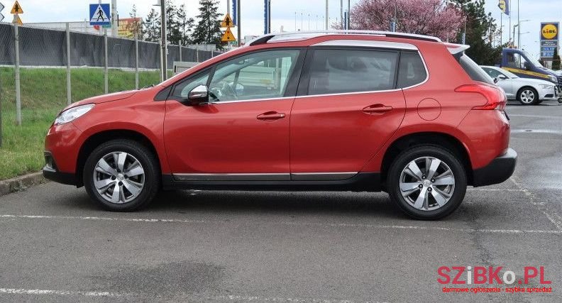 2016' Peugeot 2008 photo #2