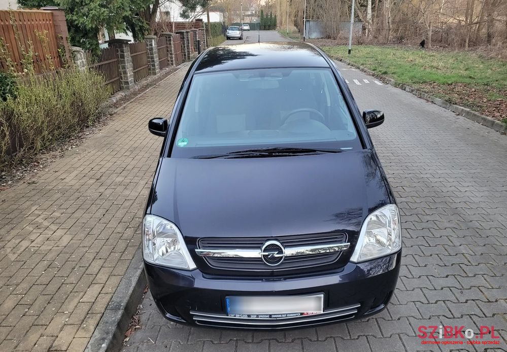 2005' Opel Meriva 1.4 Edition photo #2