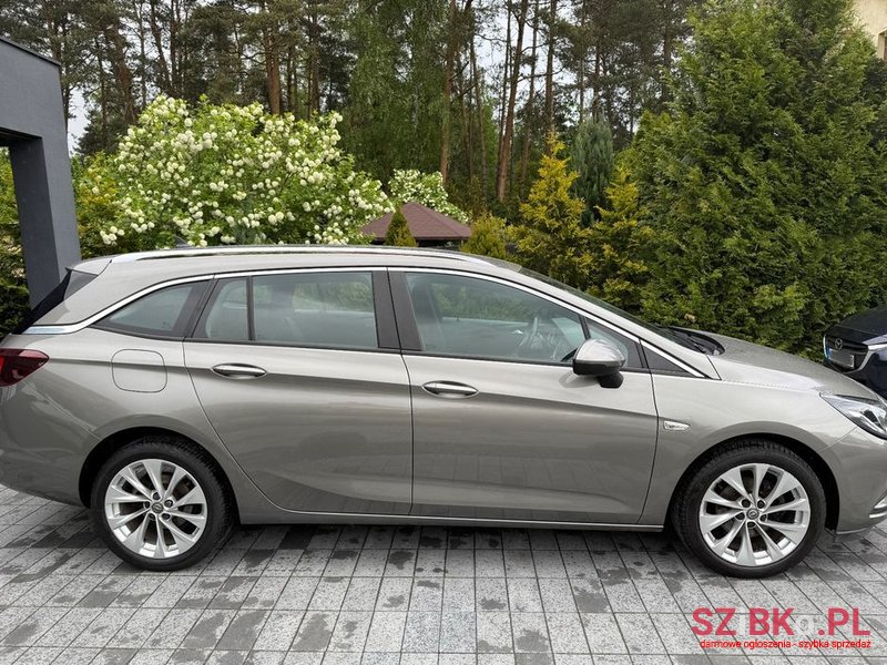 2017' Opel Astra 1.4 Turbo Innovation photo #4