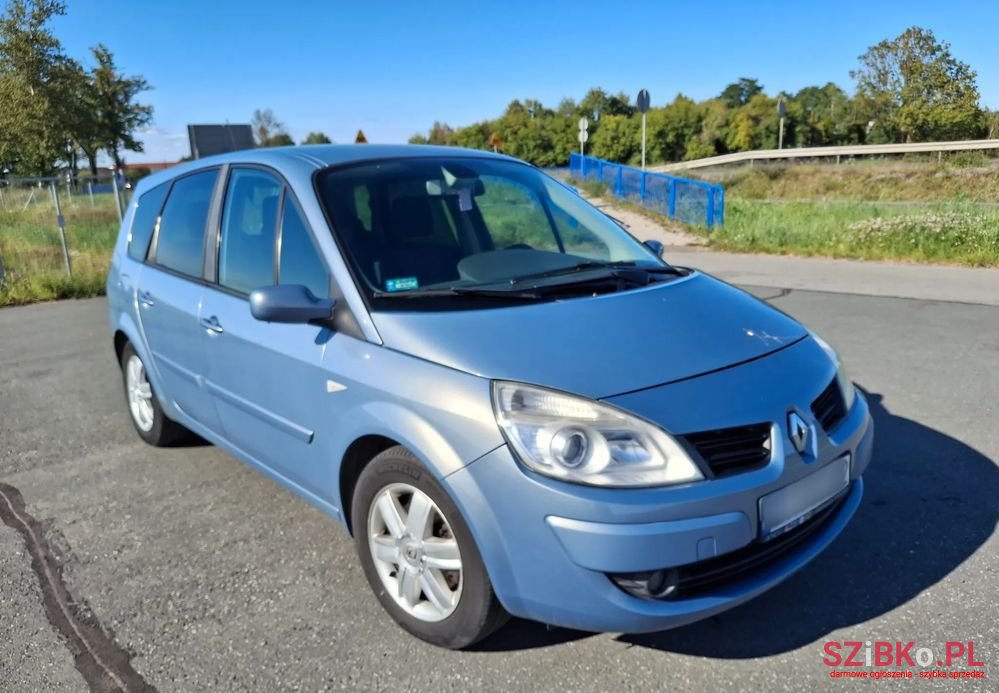 2007' Renault Scenic 2.0 16V Avantage photo #2