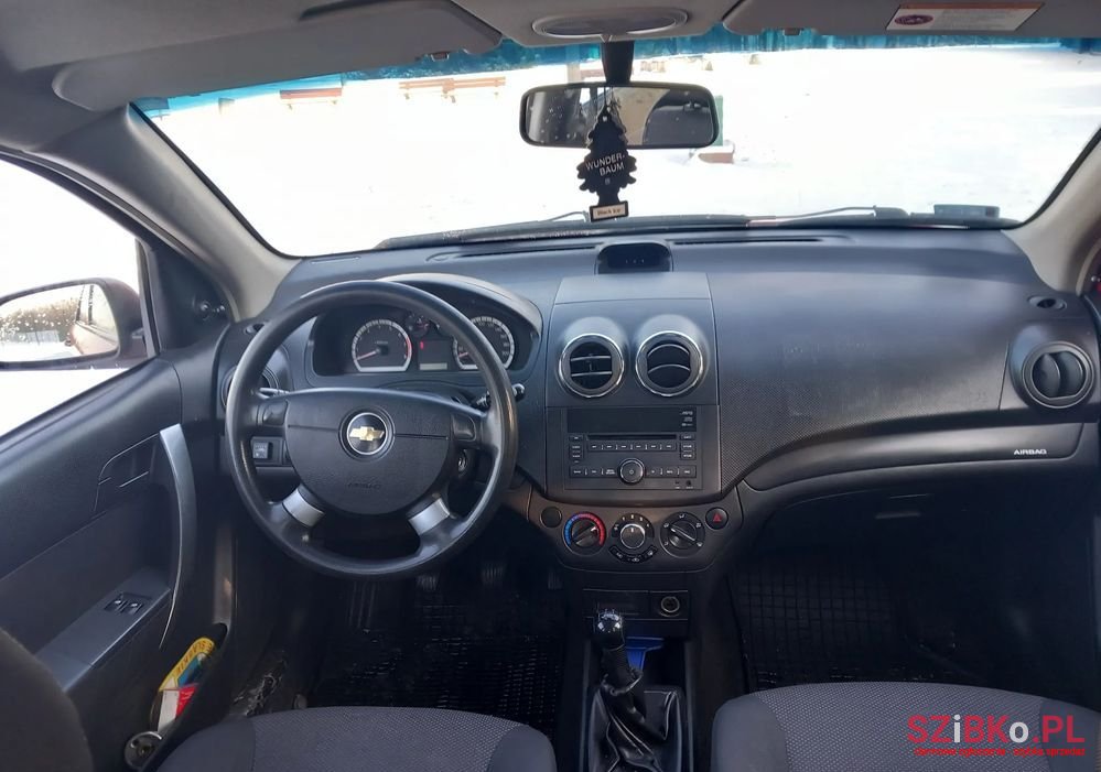 2010' Chevrolet Aveo photo #6