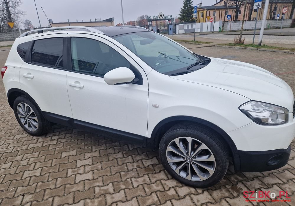 2010' Nissan Qashqai 1.6 I-Way photo #3