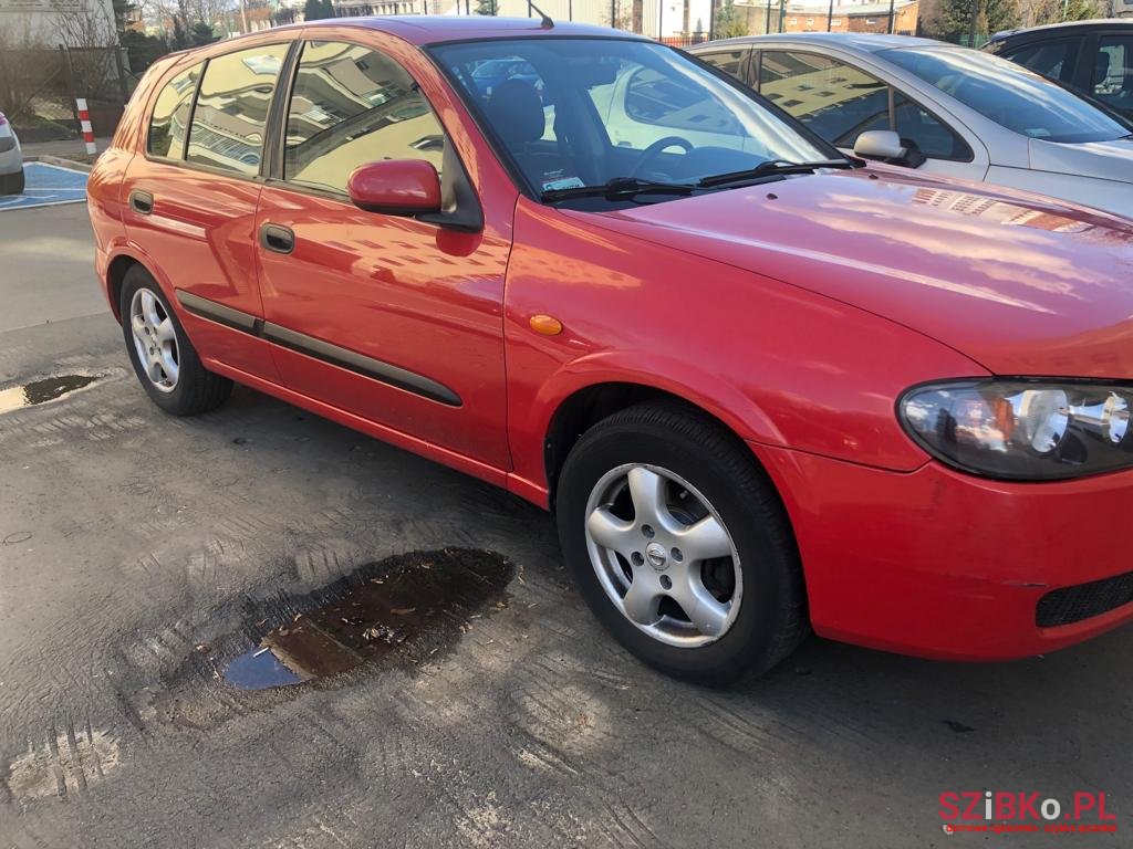 2006' Nissan Almera photo #1