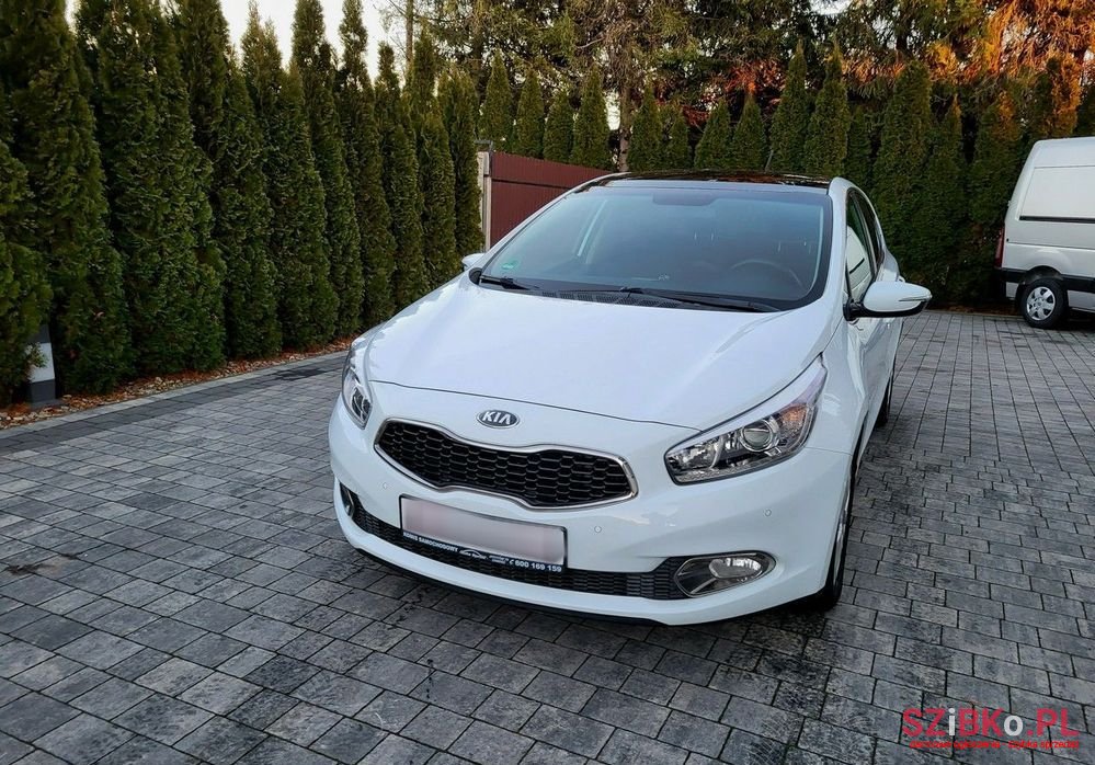 2014' Kia Ceed photo #1