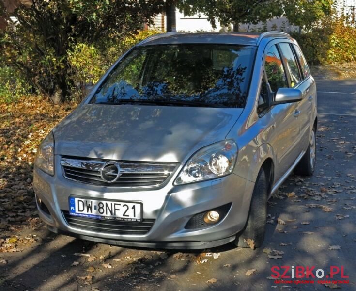 2008' Opel Zafira photo #4