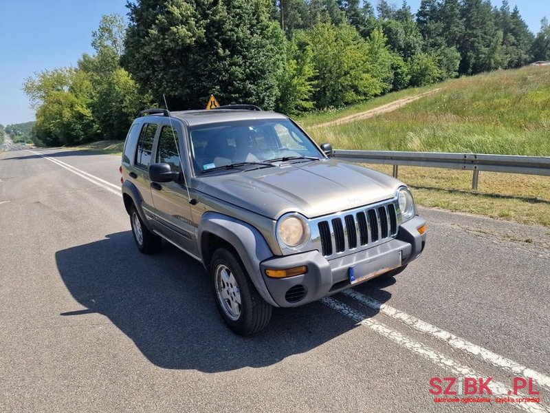 2004' Jeep Liberty 3.7 4X4 photo #3