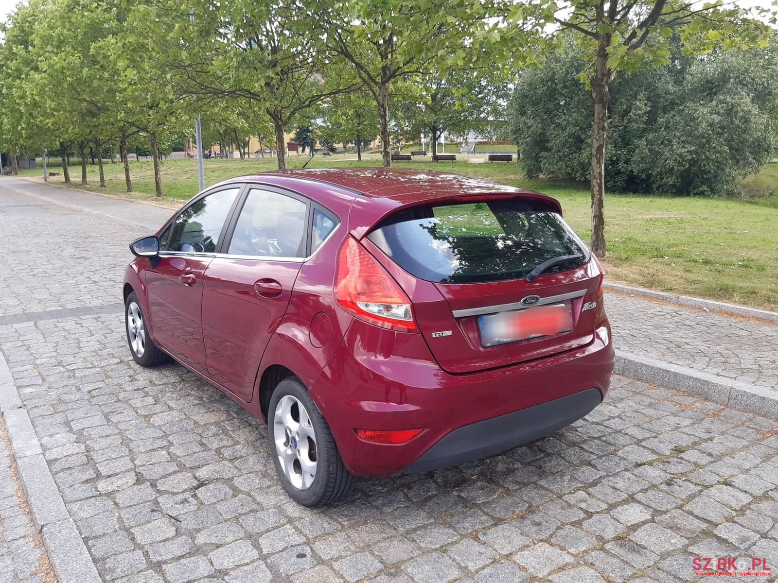 2009' Ford Fiesta photo #2