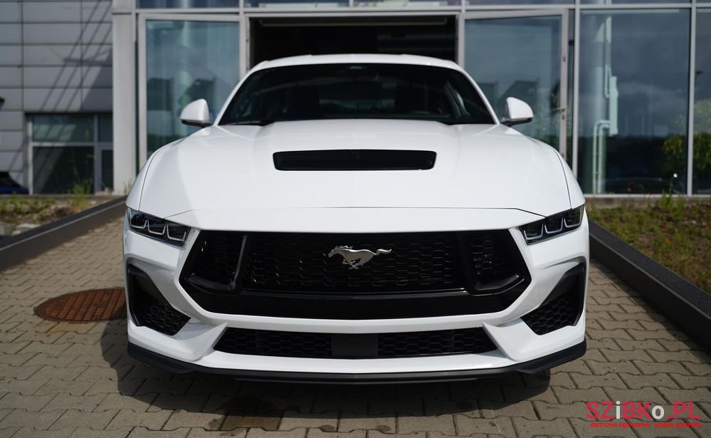 2024' Ford Mustang photo #2