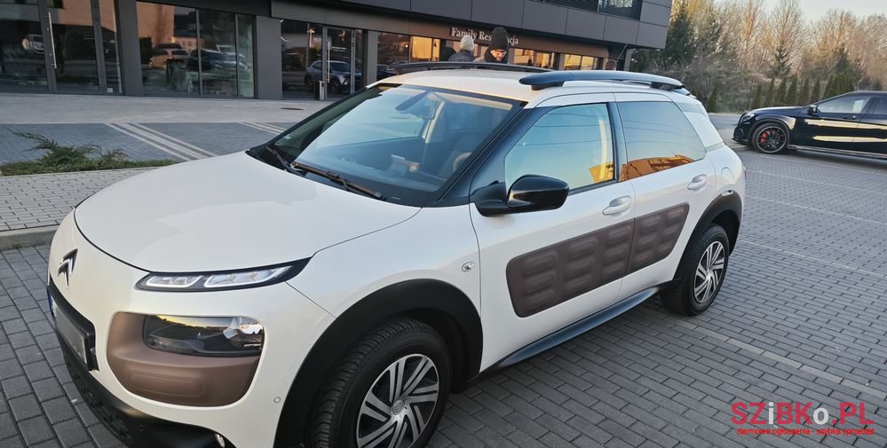 2015' Citroen C4 Cactus photo #2