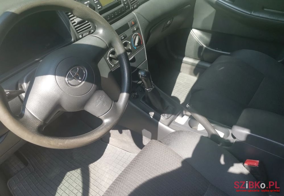 2006' Toyota Corolla 1.4 D-4D Sol photo #5
