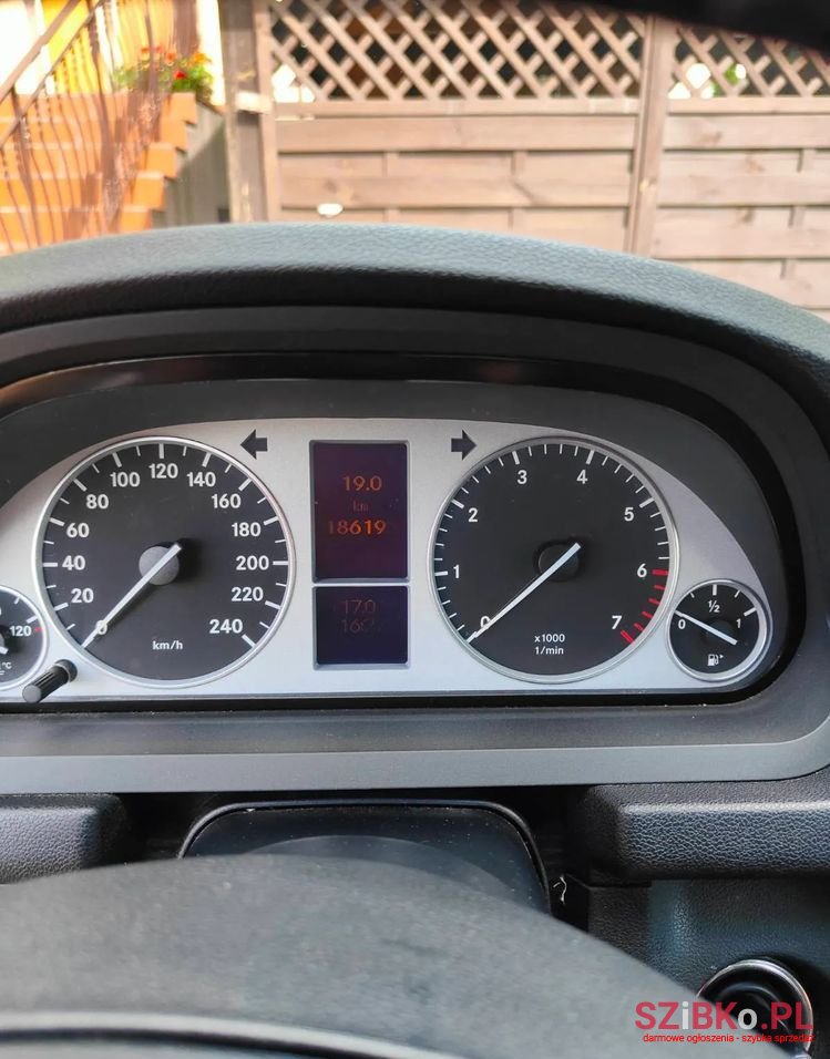 2005' Mercedes-Benz B-Class 170 photo #3