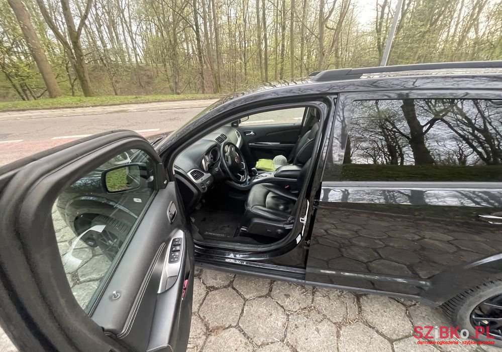 2014' Fiat Freemont photo #6