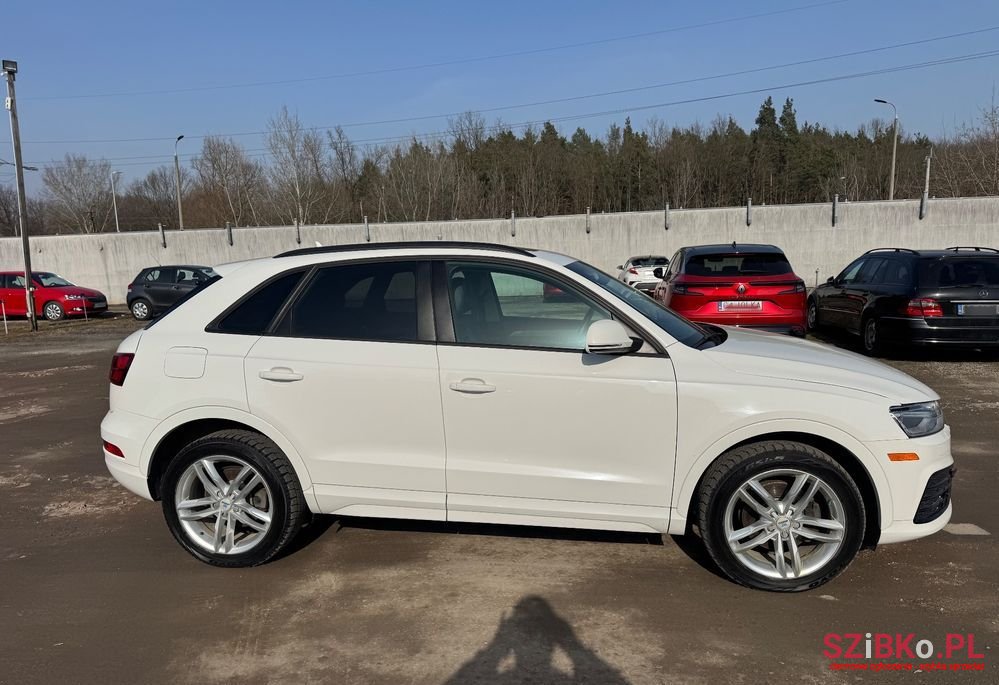 2018' Audi Q3 photo #5