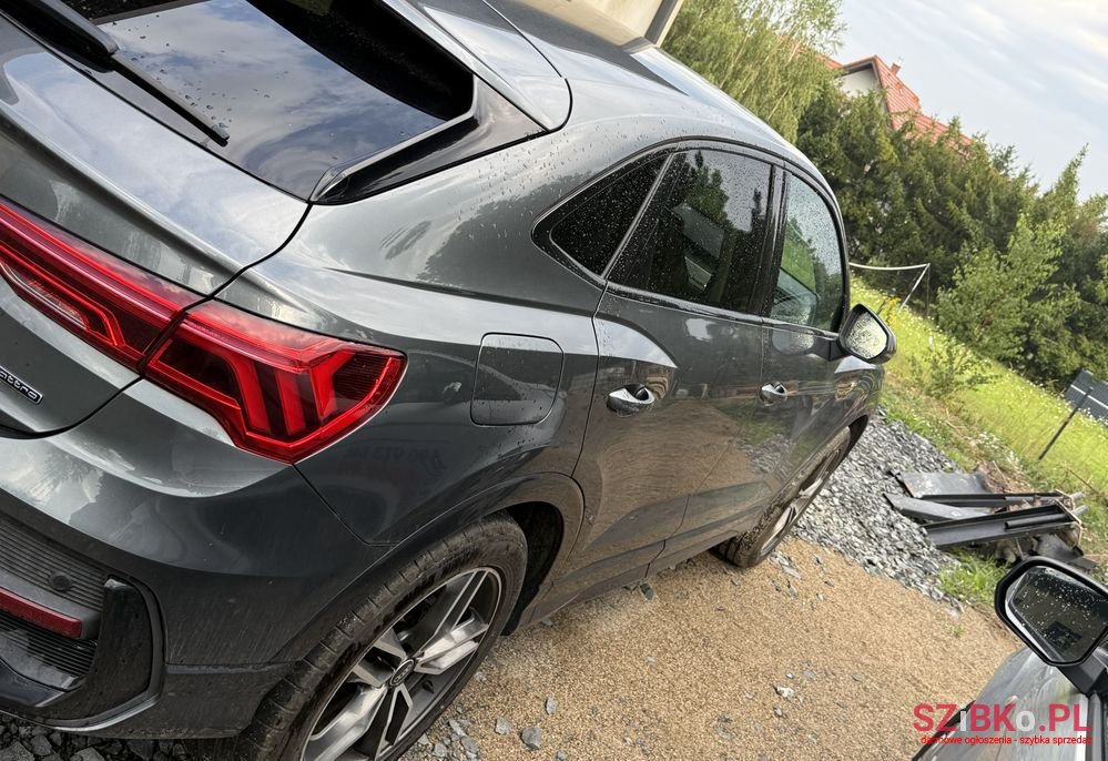 2021' Audi Q3 photo #3