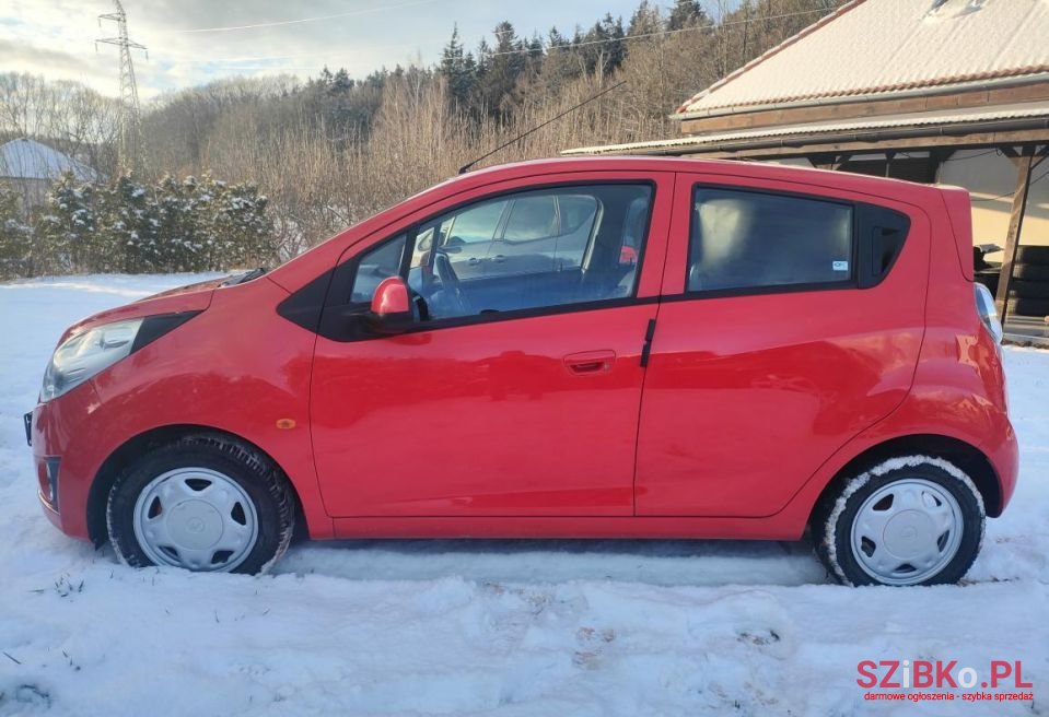 2011' Chevrolet Spark photo #2
