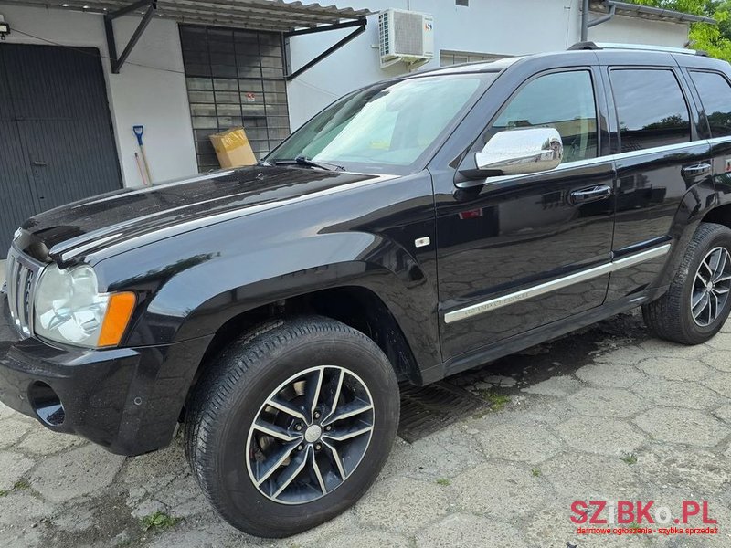 2007' Jeep Grand Cherokee photo #1