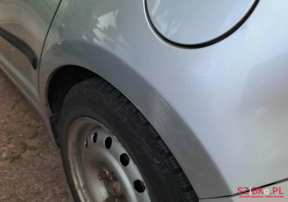 2007' Suzuki Swift photo #3