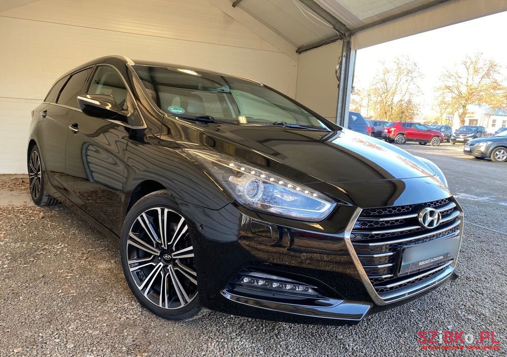 2015' Hyundai i40 photo #3