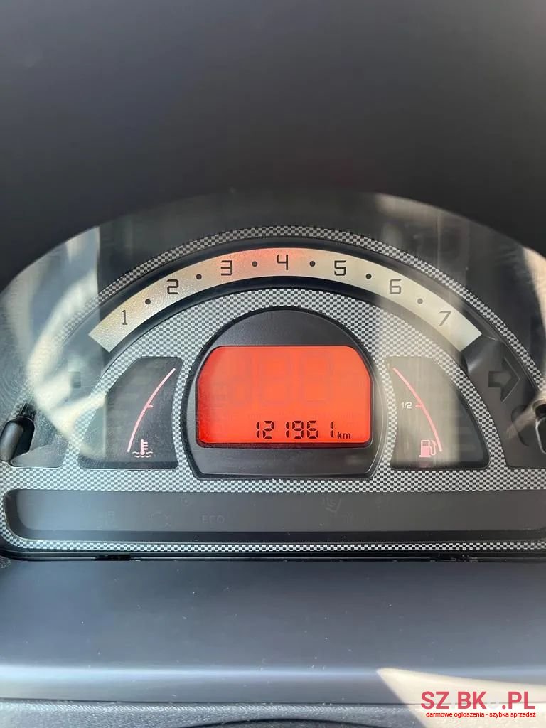 2005' Citroen C2 photo #6