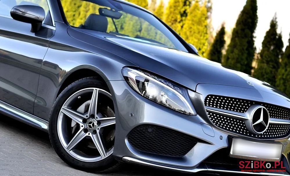 2019' Mercedes-Benz C-Class photo #2