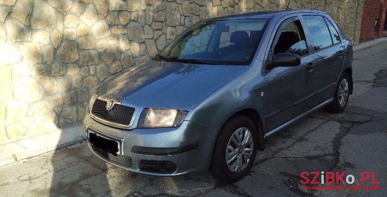 2005' Skoda Fabia photo #2