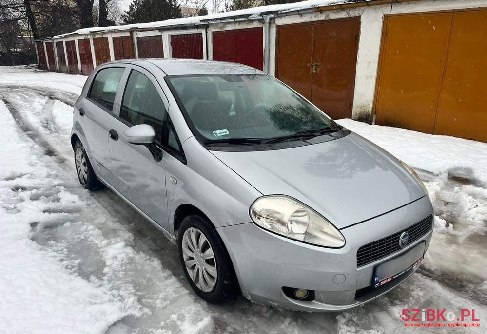 2006' Fiat Grande Punto 1.4 8V Dynamic photo #2