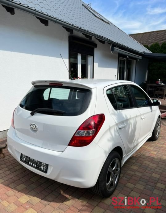 2012' Hyundai i20 photo #4