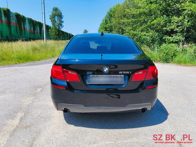 2011' BMW 5 Series 535I Xdrive photo #6