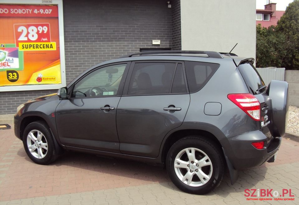 2009' Toyota RAV4 photo #4