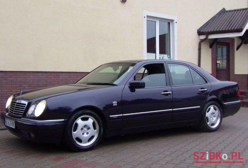 1996' Mercedes-Benz Klasa E photo #1