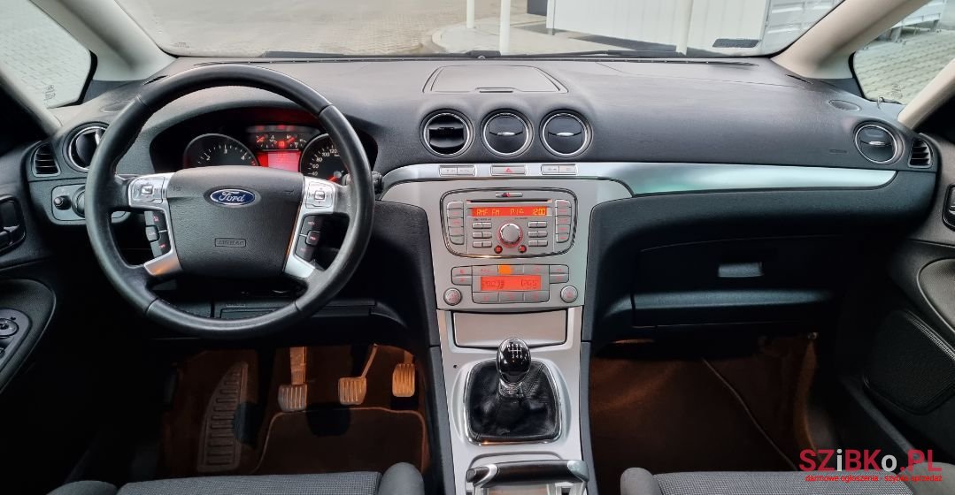 2006' Ford S-Max photo #5