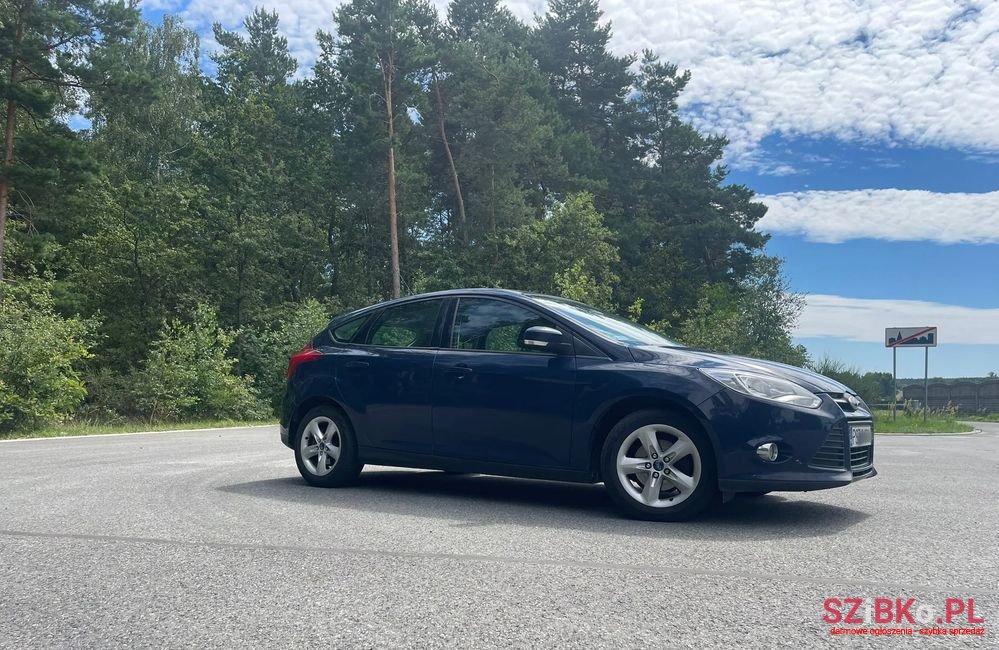 2011' Ford Focus 1.6 Edition photo #2