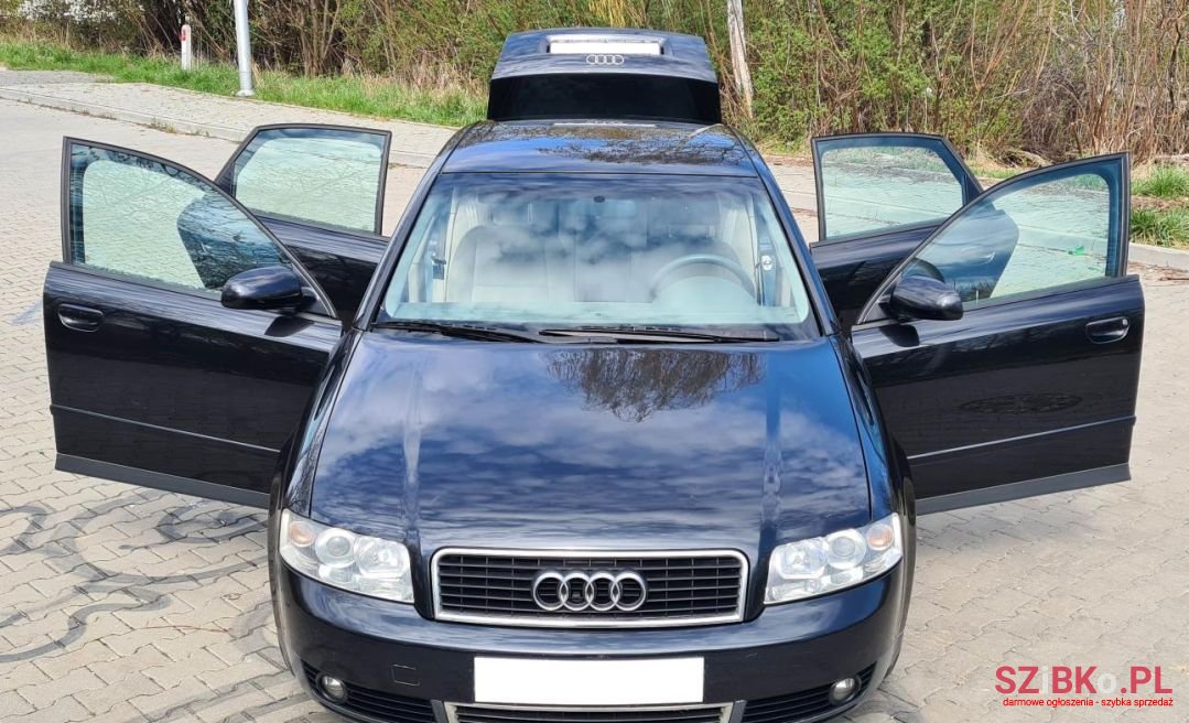 2002' Audi A4 photo #1