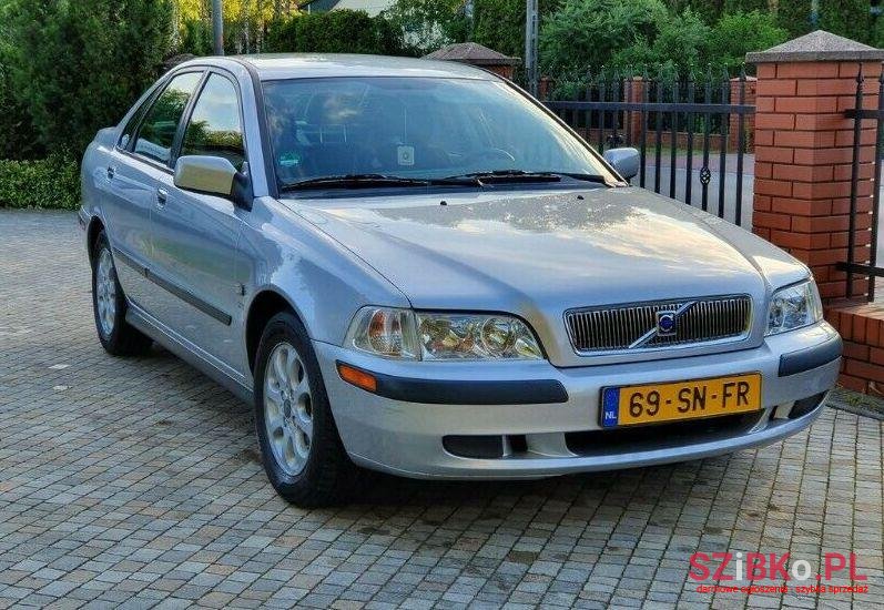 2002' Volvo S40 photo #1