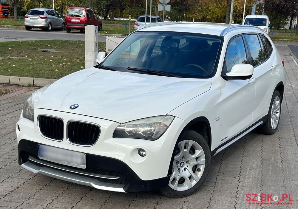 2011' BMW X1 Xdrive18D photo #1