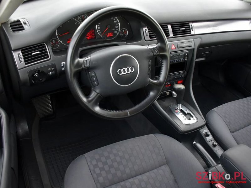 2003' Audi A6 Avant photo #5