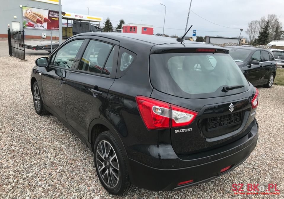 2015' Suzuki Sx4 S-Cross photo #3