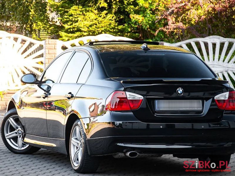 2006' BMW 3 Series 318I photo #3