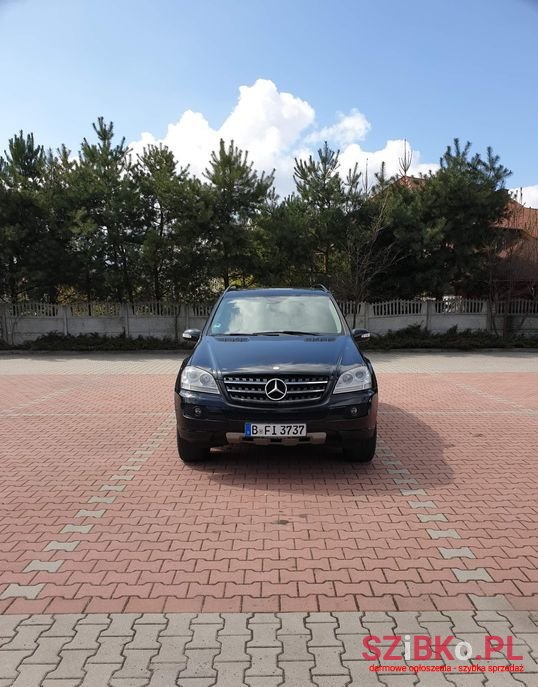 2007' Mercedes-Benz Ml photo #3