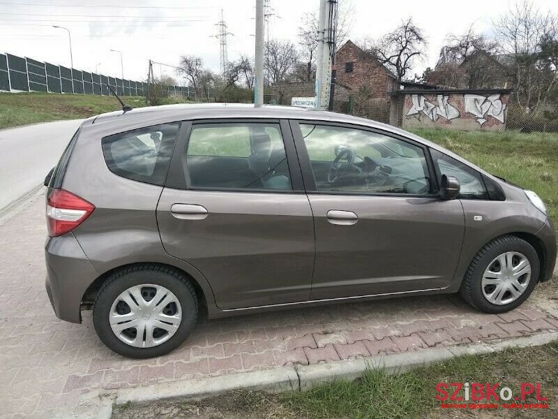 2013' Honda Jazz photo #2