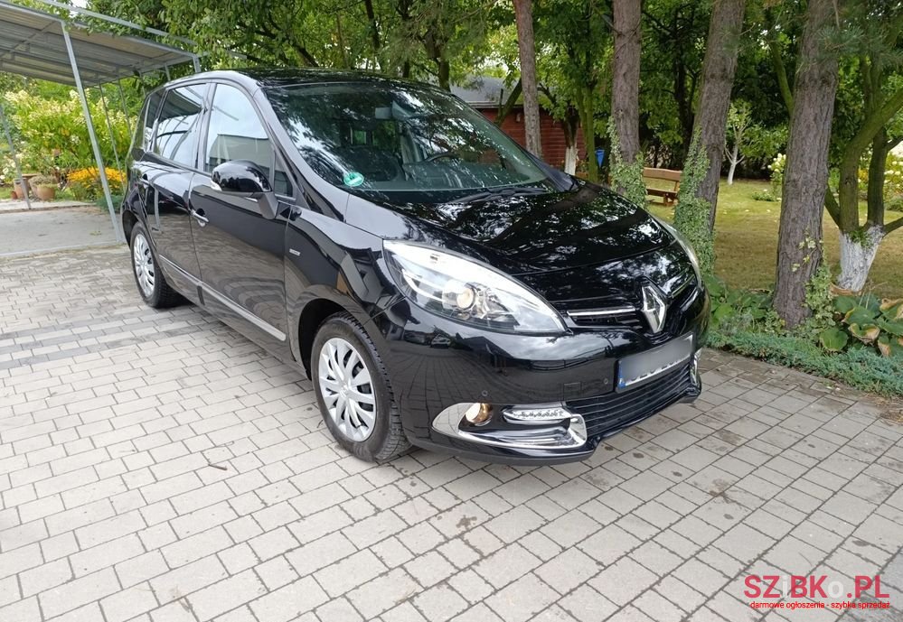 2015' Renault Scenic photo #2
