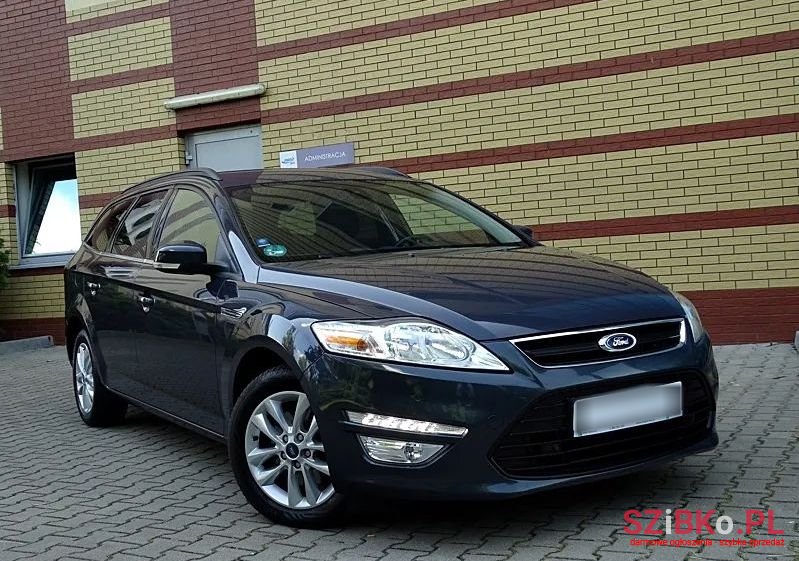 2013' Ford Mondeo photo #2