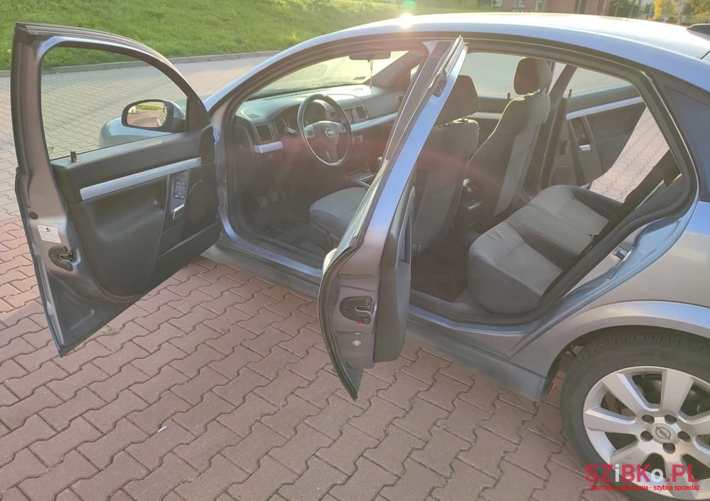 2005' Opel Vectra photo #6